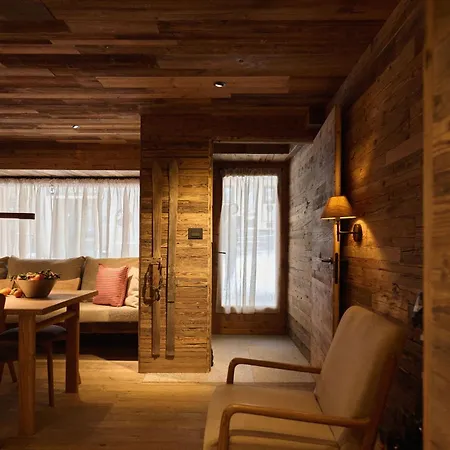 Alpine Woodhouse * Valtournenche