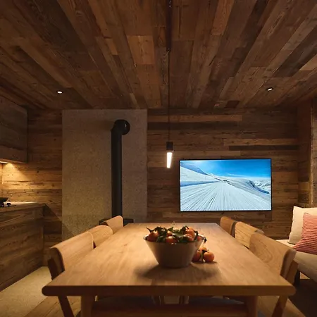 아파트 Alpine Woodhouse 발토우르넨체