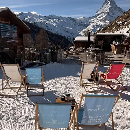 Alpine Woodhouse 아파트 *