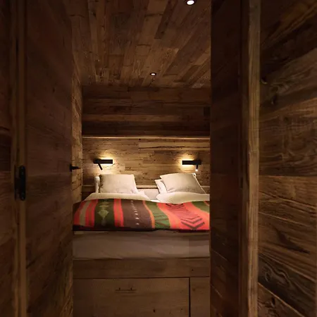 Alpine Woodhouse * 발토우르넨체