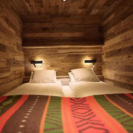 Alpine Woodhouse Apartament *