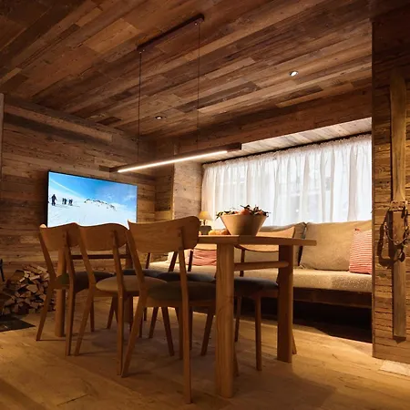 Alpine Woodhouse Apartament Valtournenche