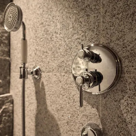 Alpine Woodhouse 아파트 *